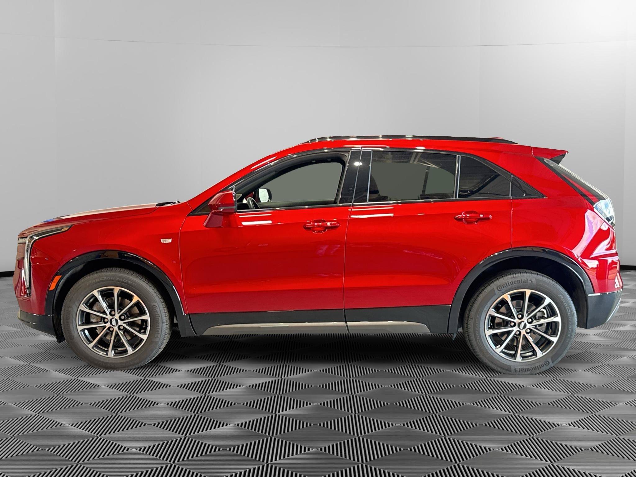 Used 2024 Cadillac XT4 Sport w/ LPO, Floor Liner Package AWD/4WD image 2