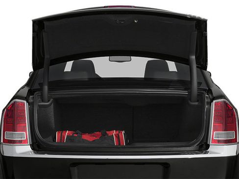 Used 2014 Chrysler 300 RWD image 15