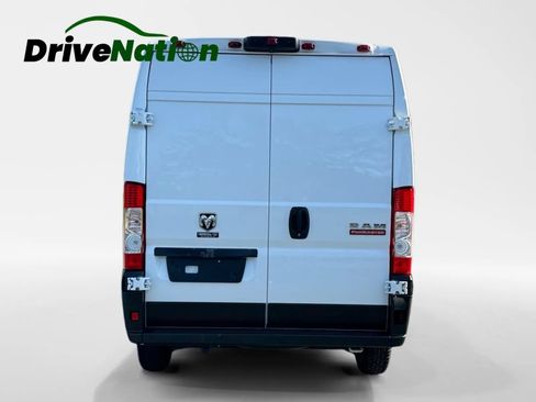 Used 2022 RAM ProMaster 2500 w/ Premium Convenience Group FWD image 6