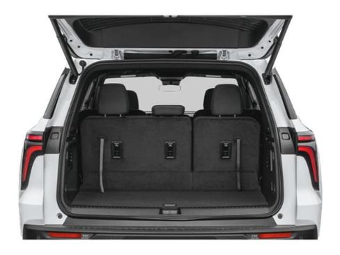 Used 2026 Chevrolet Traverse LT FWD image 11