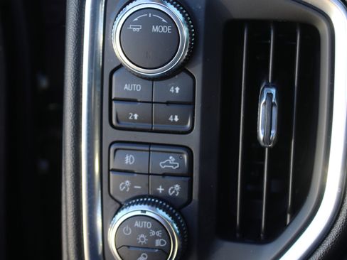 Used 2022 GMC Sierra 1500 Denali w/ Denali Reserve Package image 12