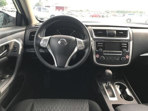 Used 2016 Nissan Altima 2.5 S w/ Power Driver Seat Package image 11