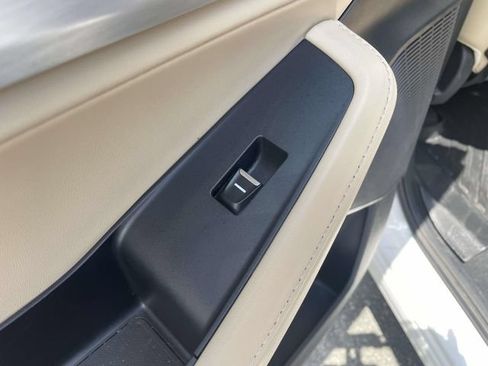 Used 2023 Acura MDX SH-AWD w/ Technology Package image 21