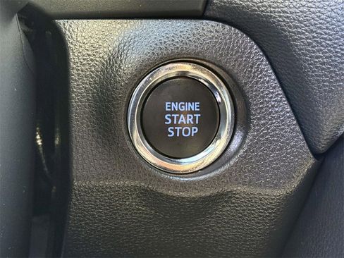 Used 2021 Toyota RAV4 Limited image 24