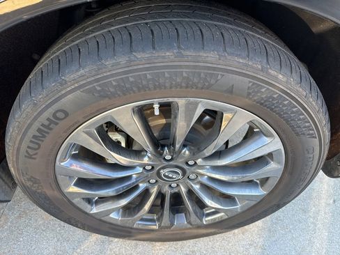 Used 2022 Nissan Armada Platinum w/ Captain's Chairs Package image 17