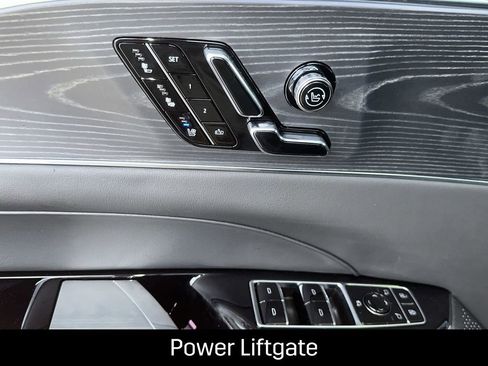 New 2026 Cadillac Lyriq V image 10