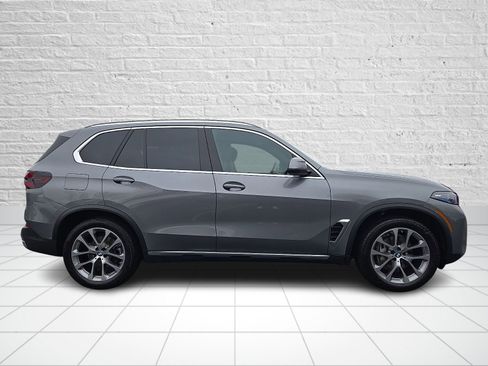 Used 2024 BMW X5 xDrive40i w/ Executive Package image 7
