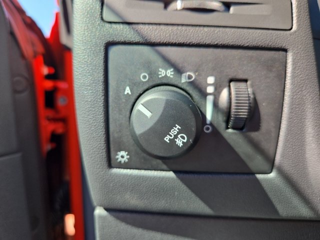 Used 2008 Dodge Challenger SRT8 RWD image 25