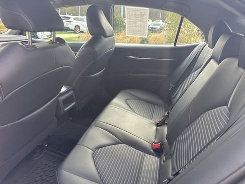 Used 2019 Toyota Camry SE image 25