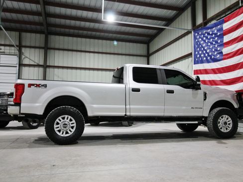 Used 2019 Ford F350 XL w/ STX Appearance Package image 13