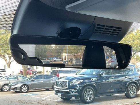 Used 2025 Toyota Tacoma SR5 image 29