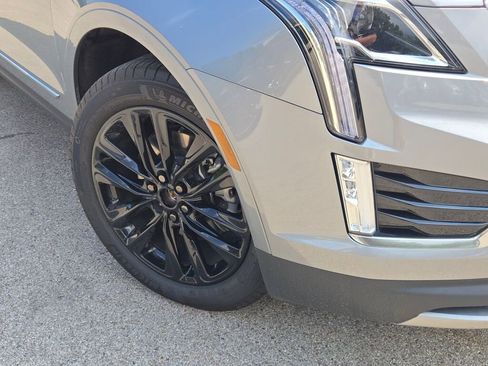 New 2025 Cadillac XT5 Premium Luxury image 3
