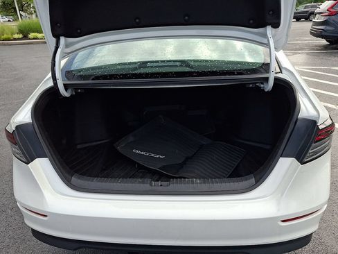 Used 2024 Honda Accord EX image 29