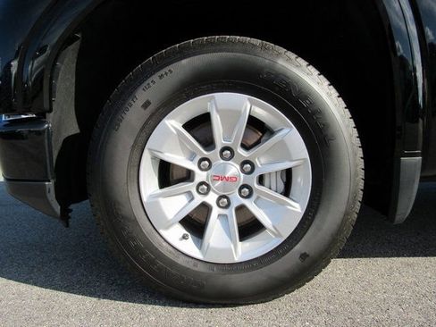 Used 2024 GMC Sierra 1500 Pro w/ Pro Value Package image 9