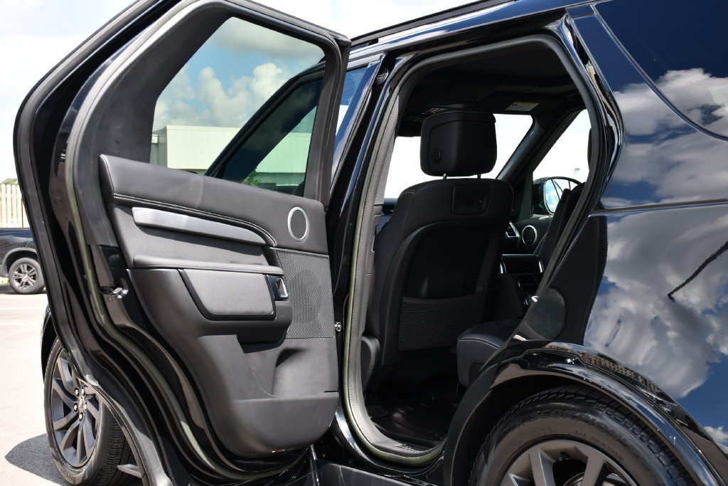 Used 2023 Land Rover Discovery S R-Dynamic AWD/4WD image 22