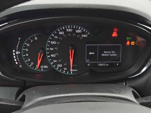 Used 2018 Chevrolet Trax LT w/ LT Convenience Package image 16