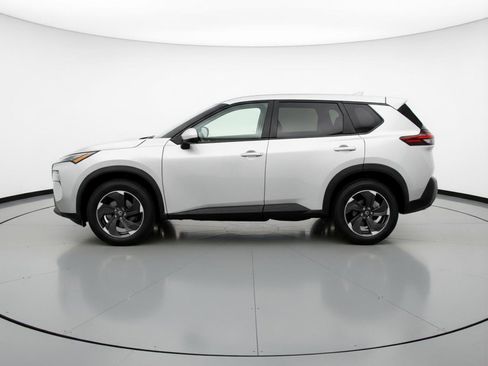 Used 2025 Nissan Rogue SV image 5