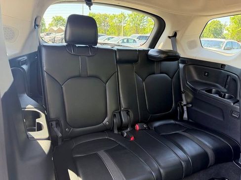 Used 2025 Honda Pilot Touring image 28
