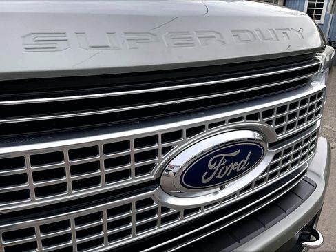 Used 2019 Ford F450 Platinum w/ Platinum Ultimate Package image 30