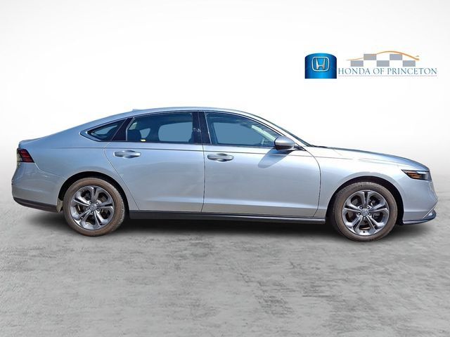 Certified 2024 Honda Accord EX image 7