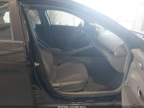 Used 2021 Hyundai Elantra SE FWD image 4