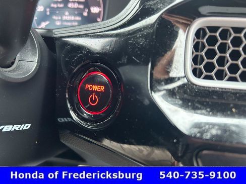 Certified 2025 Honda Civic Sport Touring image 18