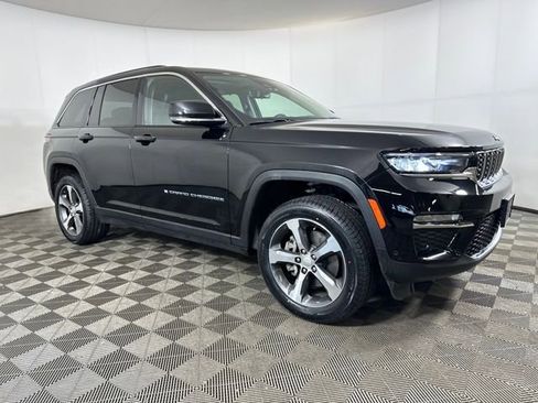 Used 2023 Jeep Grand Cherokee 4WD 4xe w/ Luxury Tech Group II image 2