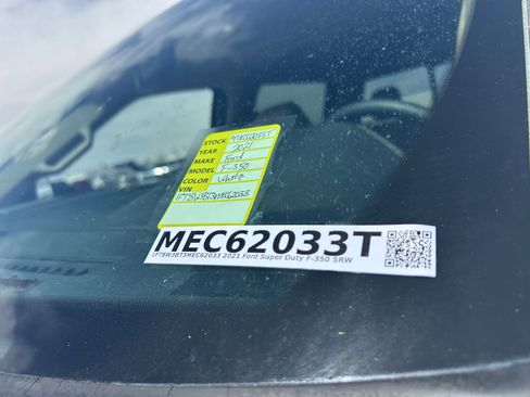Used 2021 Ford F350 Lariat image 16