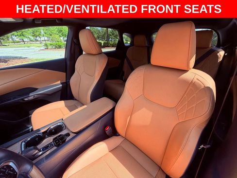 Used 2025 Lexus RX 350 Premium w/ Convenience Package FWD image 15