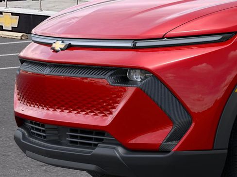 New 2026 Chevrolet Equinox EV LT image 13