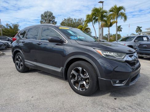 Used 2017 Honda CR-V Touring image 2