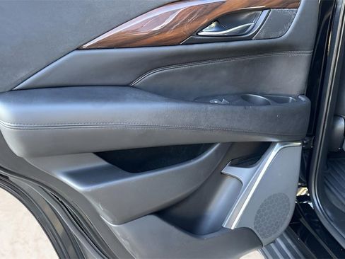 Used 2020 Cadillac Escalade Luxury image 60