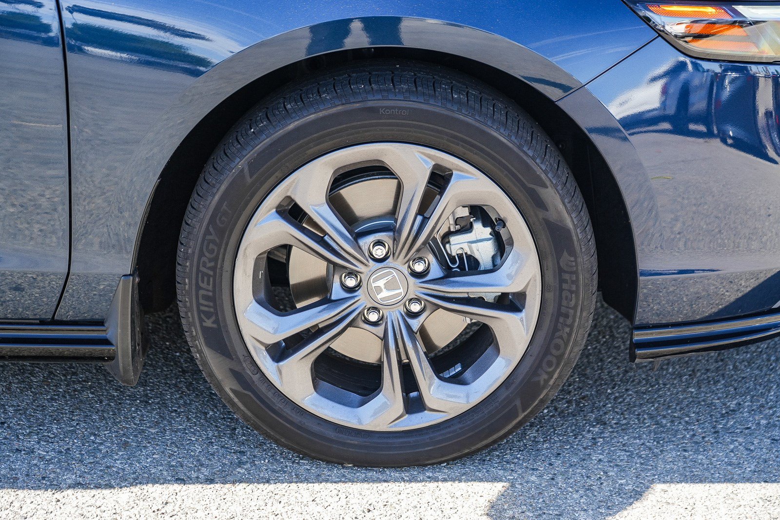 Used 2024 Honda Accord EX-L image 12