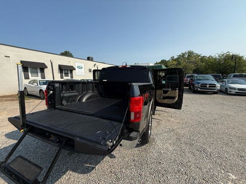 Used 2020 Ford F150 Lariat AWD/4WD image 10