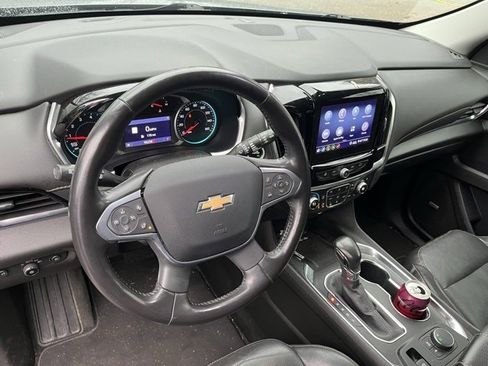 Used 2021 Chevrolet Traverse Premier image 6
