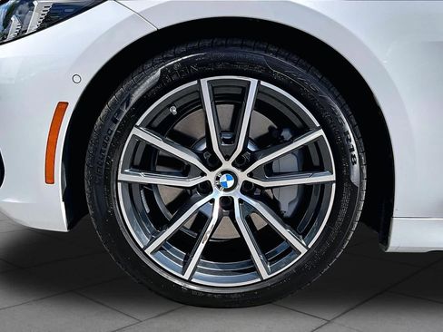 Used 2025 BMW 430i Convertible w/ Premium Package RWD image 10