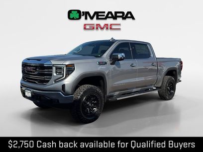 New 2026 GMC Sierra 1500 SLT w/ SLT Premium Package