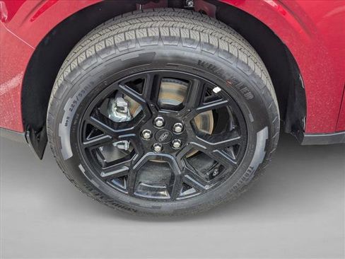 New 2026 Ford Maverick Lariat w/ Black Appearance Package AWD/4WD image 9