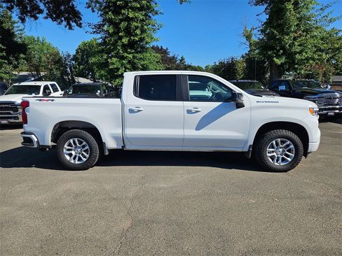 Used 2023 Chevrolet Silverado 1500 RST image 8