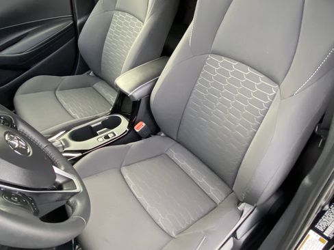 Certified 2024 Toyota Corolla SE w/ SE Package FWD image 27