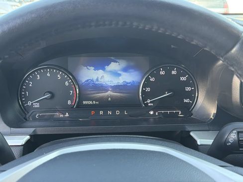Used 2022 Ford Explorer XLT RWD image 14