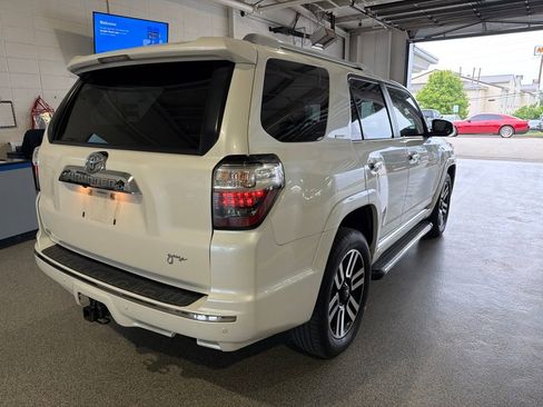 Used 2015 Toyota 4Runner Limited AWD/4WD image 3