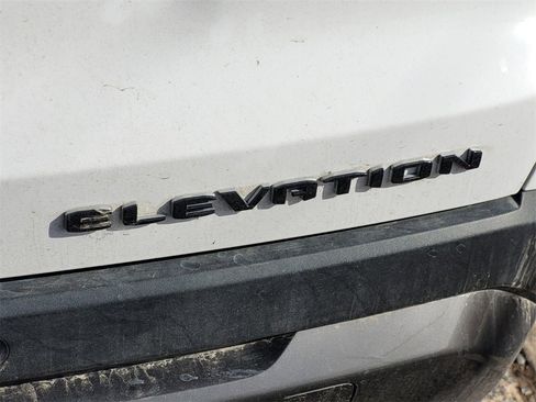 Used 2025 GMC Terrain Elevation w/ Elevation Premium Package image 9