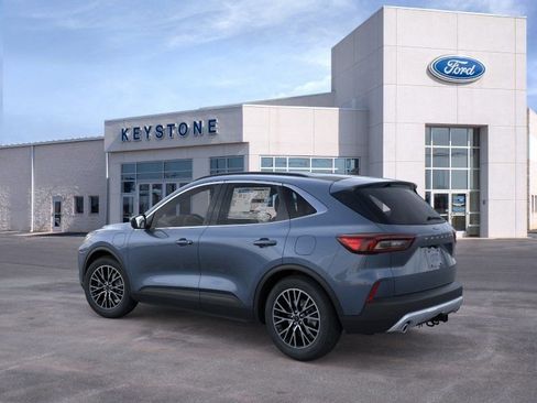 New 2025 Ford Escape SE w/ PHEV Premium Package FWD image 5