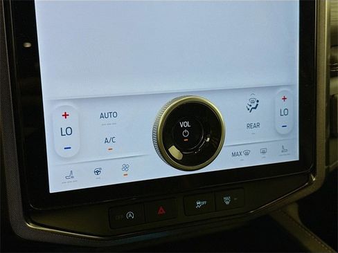 Used 2024 Ford Expedition Max Platinum image 18