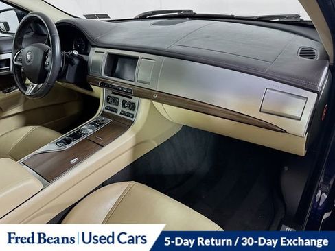 Used 2014 Jaguar XF 3.0 image 31