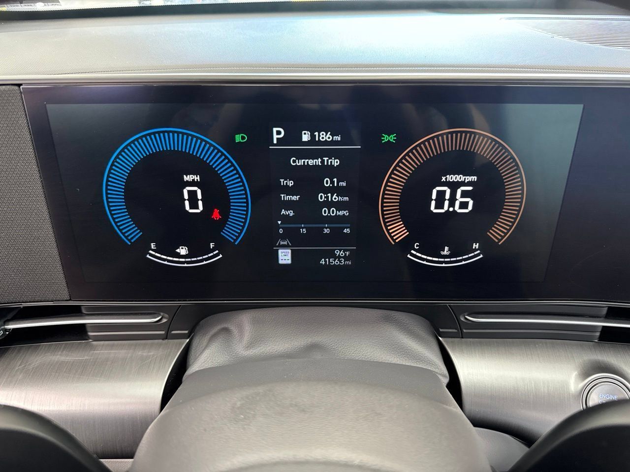 Used 2025 Hyundai Kona SEL AWD/4WD image 16