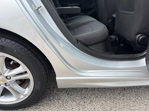 Used 2017 Chevrolet Cruze LT w/ Sun And Sound Package image 25