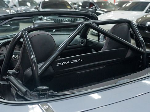 Used 2004 MAZDA MX-5 Miata MAZDASPEED image 13