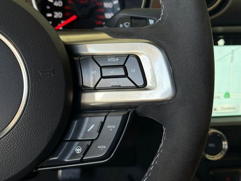 Used 2016 Ford Mustang Shelby GT350 w/ Technology Package RWD image 26